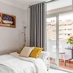 Tic Tac 23 Family With Pool View Apartment