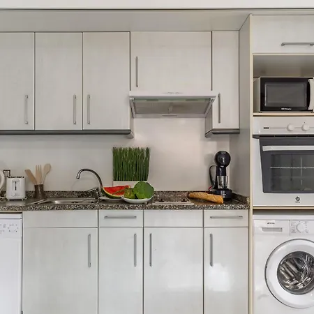 Tic Tac 23 Family With Pool View