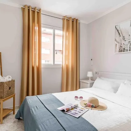 Tic Tac 23 Family With Pool View Lloret de Mar