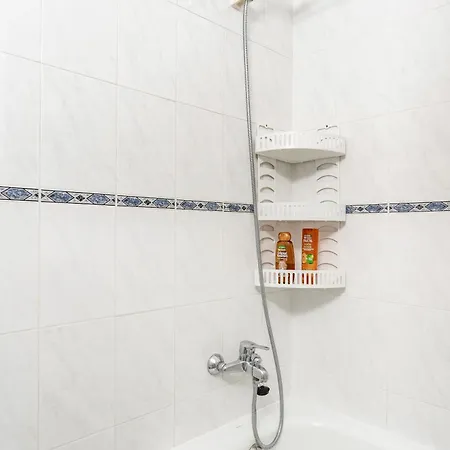 Tic Tac 23 Family With Pool View Appartement *