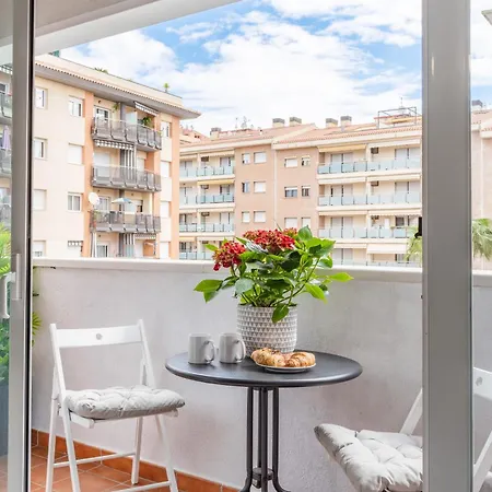 Tic Tac 23 Family With Pool View * Lloret de Mar