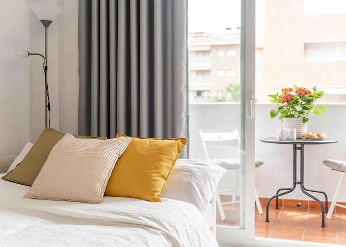 Tic Tac 23 Family With Pool View Apartamento *