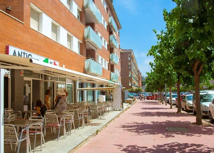 Tic Tac 23 Family With Pool View * Lloret de Mar